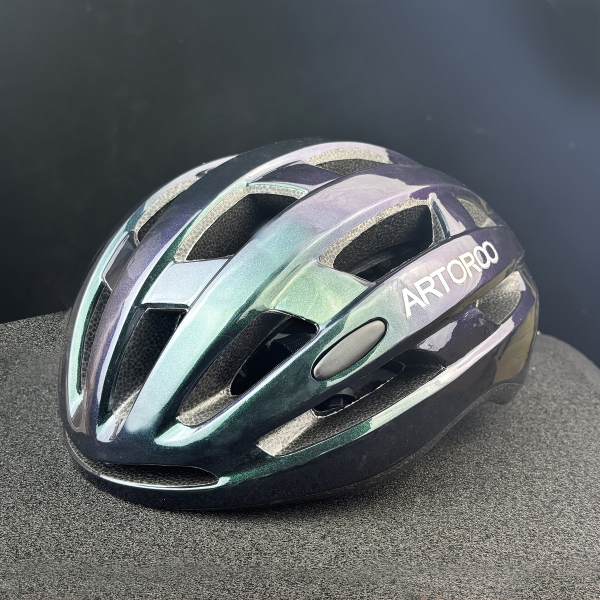 ARTOROO Adult Ultralight Bicycle Helmet - Adjustable PC Material, Multiuse for Mountain & Road Bikes, 58-61cm, 1pc